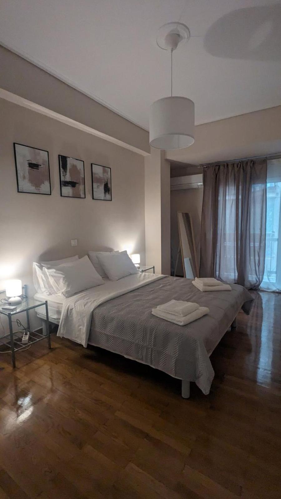 Luxury & Spacious Apartment In Atena Exterior foto
