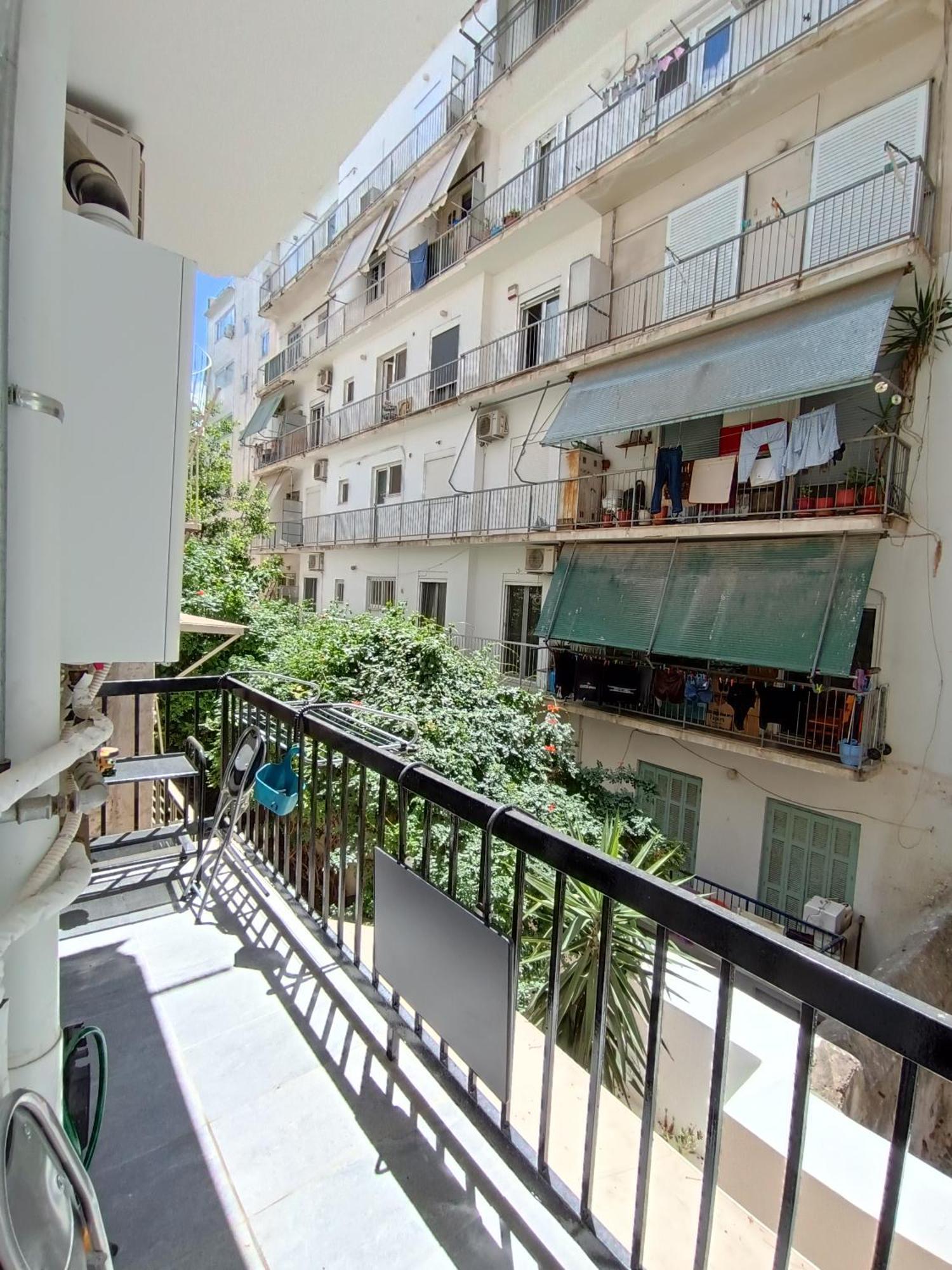 Luxury & Spacious Apartment In Atena Exterior foto