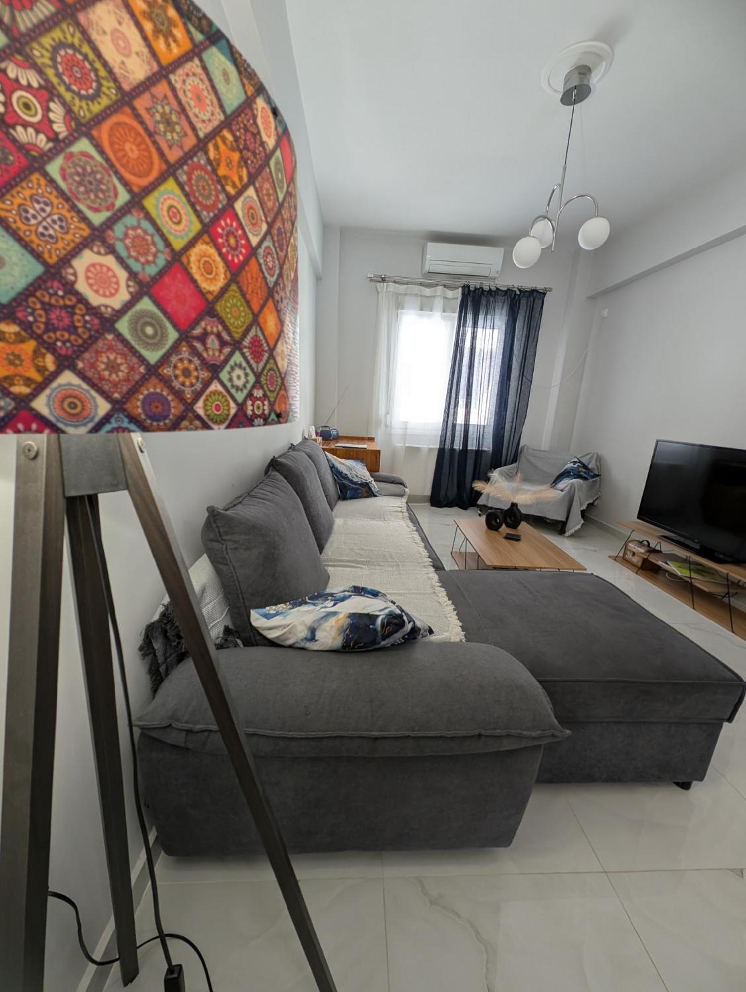Luxury & Spacious Apartment In Atena Exterior foto